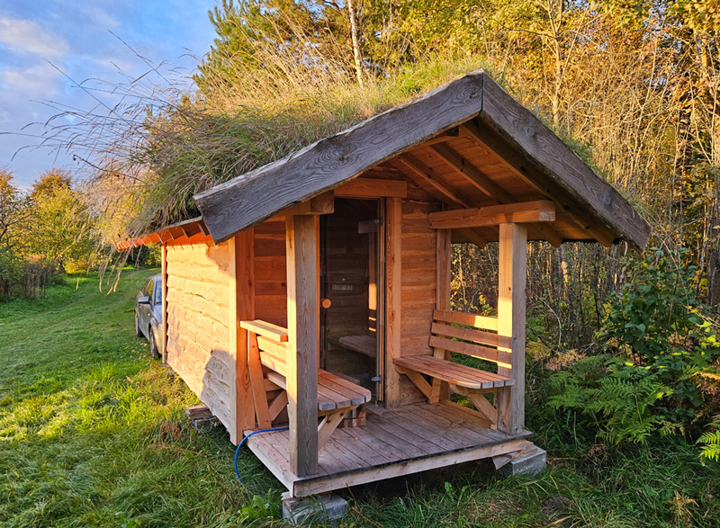 Omulīgas pirtiņas projekts "Mētra", uzbūvētās ēkas foto